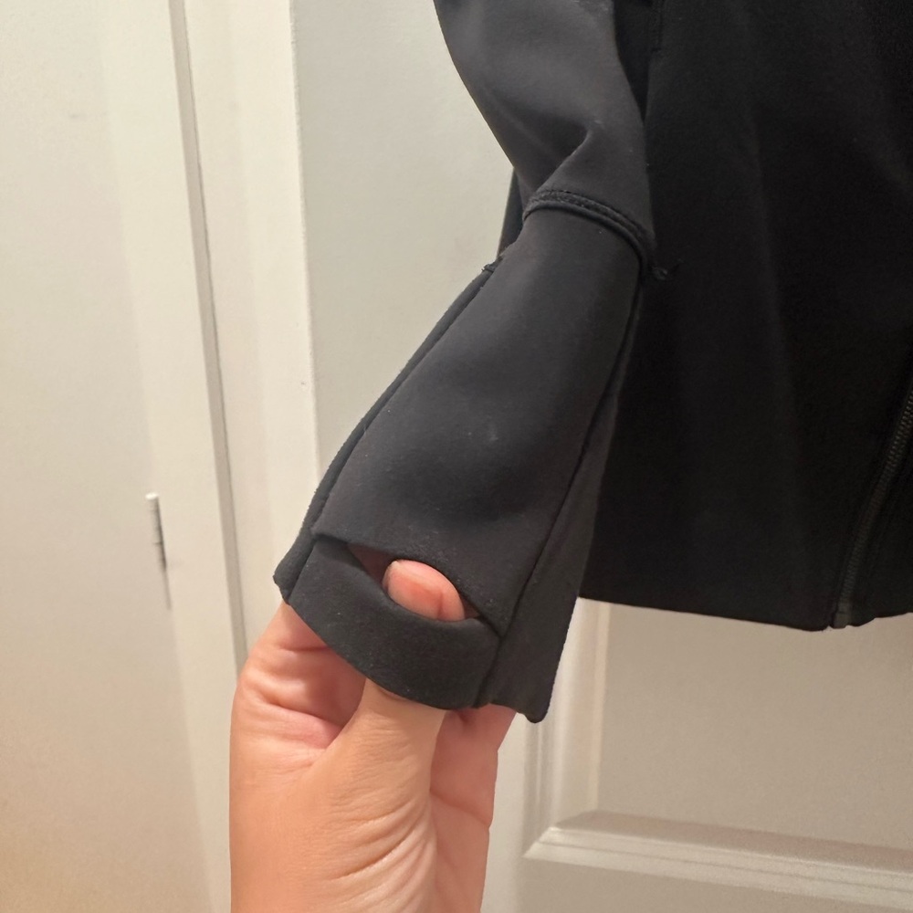 Lululemon Jacket - Picture 3 of 5